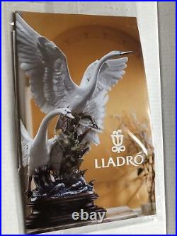 Retired LLadro Figurine Friends Forever #6680 Original Box MINT