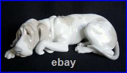 Retired Lladro #1067 Old Hound Dog Reclining Large 10 Long Made In Spain
