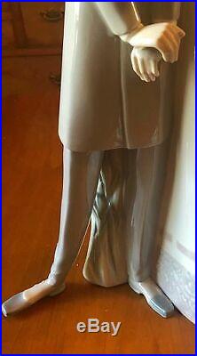 Retired Lladro 4563 Edwardian Couple With Parasol & Small Dog