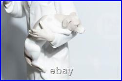 Retired Lladro 4825 Veterinarian Doctor Treating Puppy Dog Desired MATTE Finish