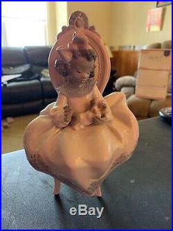 Retired Lladro Figurine Just a Little More Girl with Dog #5908 1991-1997