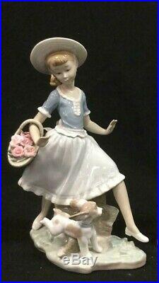 Retired Lladro Mirth in the Country (with dog) #4920 Alegrio en el Campo RARE