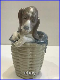 Retired Lladro Porcelain #1128 Basset Hound Dog Figurine