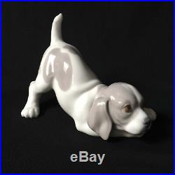 Retired Llardo Porcelain Pouncing Beagle Puppy Dog Figurine 1070