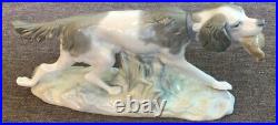 Retired Setter Hunting Dog With Pheasant In mouth Retired LLadro Approx'63-'80