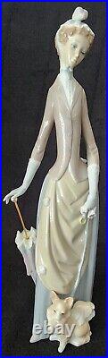 Retired Vintage LARGE Lladró Women with Dog #4761 Collectors Glossy