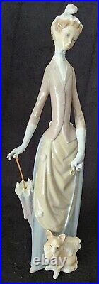 Retired Vintage LARGE Lladró Women with Dog #4761 Collectors Glossy