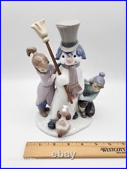 Retired Vintage Lladro 5713 The Snowman Boy, Girl Dog Building Snowman Figurine