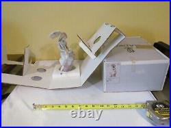 SURPRISING LLADRO #7612 PICTURE PERFECT GIRL withPARASOL & DOG-MINT withO BOX
