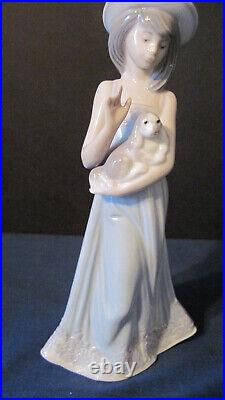Spain Lladro girl & dog glazed porcelain figurine #5645, 8