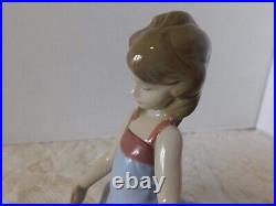 Stunning Lladro Spain Figure #6229 Contented Companion Girl Brushing Dog / Mint