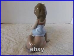 Stunning Lladro Spain Figure #6229 Contented Companion Girl Brushing Dog / Mint