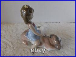 Stunning Lladro Spain Figure #6229 Contented Companion Girl Brushing Dog / Mint