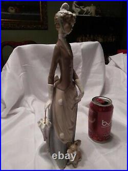 Tall Lladro -14 Woman With Dog & Pearl Handled Umbrella/Parasol #4761 Mint