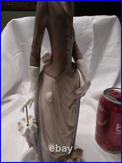 Tall Lladro -14 Woman With Dog & Pearl Handled Umbrella/Parasol #4761 Mint