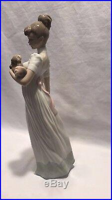 Traveling Companions Lladro 6753 / Lady with dog FREE SHIPPING