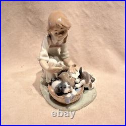 VINTAGE LLADRO Joy in a Basket Girl with Puppies Figurine #5595 Retired