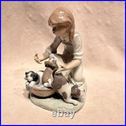 VINTAGE LLADRO Joy in a Basket Girl with Puppies Figurine #5595 Retired