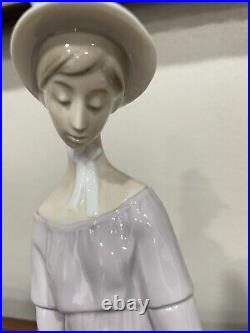 VTG Lladro Lady Holding Pekingese Dog Glossy Porcelain Dated 1970. READ