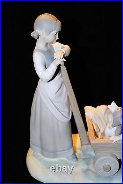 Very Rare Lladro Girl Pulling Boy Dog In Wagon #1245 Figurine Spain Valencia