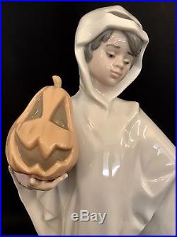 Very Rare Lladro Trick or Treat (6227 Mint in Box) Boy with Pumpkin & Dog