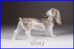 Vintage 1969-1981 Spain Porcelain figurine LLADRO BASSETT Marked 12 cm