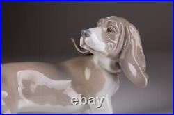 Vintage 1969-1981 Spain Porcelain figurine LLADRO BASSETT Marked 12 cm
