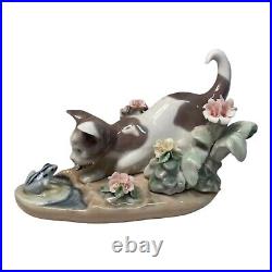 Vintage 1983 Lladro Spain #1442 Kitty Porcelain Playful Cat and Frog NWOB