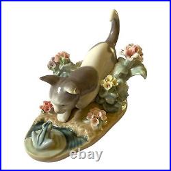 Vintage 1983 Lladro Spain #1442 Kitty Porcelain Playful Cat and Frog NWOB