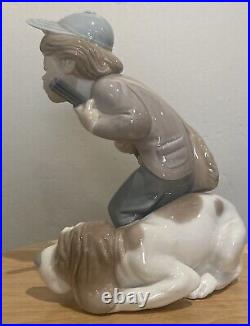 Vintage LLADRO Hunting Boy With Shotgun and Dog #4971 Retired Mint Condition