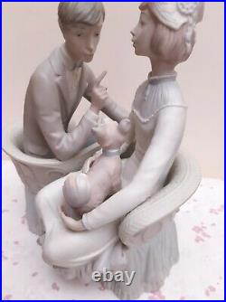 Vintage LLADRO Matte Figurine #4830 You & Me Man, Lady & Dog Seated