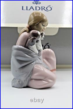 Vintage LLADRO Spain SNUGGLE UP Girl With Dog Puppies Porcelain Figurine #6226