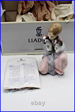 Vintage LLADRO Spain SNUGGLE UP Girl With Dog Puppies Porcelain Figurine #6226