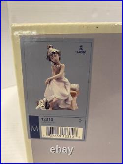 Vintage LLadro Chit Chat Porcelain Girl Dog Figurine #12310 With Box RETIRED