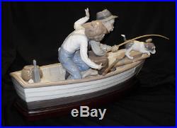 Vintage Lladro #5215 Fishing withGrandpa Porcelain Figurine Boy, Dog, Boat, Gramps