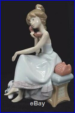 Vintage Lladro Chit-Chat Girl Figurine on phone with Dalmatian dog #5466
