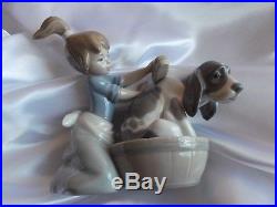 Vintage Lladro Figurine Dog in Wash Tub Bashful Bather 1987 Model #5455