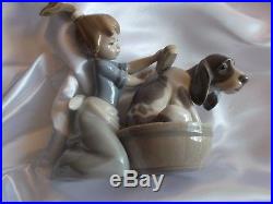 Vintage Lladro Figurine Dog in Wash Tub Bashful Bather 1987 Model #5455