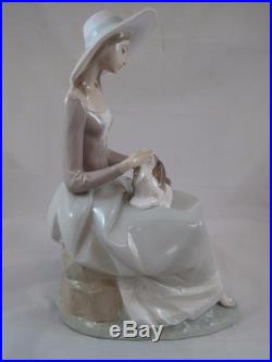 Vintage Lladro Figurine Girl with Dog #4806G Large Size 13 1/2 Free US Shipping