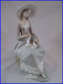 Vintage Lladro Figurine Girl with Dog #4806G Large Size 13 1/2 Tall