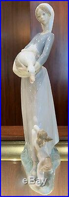 Vintage Lladro Figurine Lady Holding Goose With Dog Stamped Perfect Condition