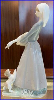 Vintage Lladro Figurine Lady Holding Goose With Dog Stamped Perfect Condition