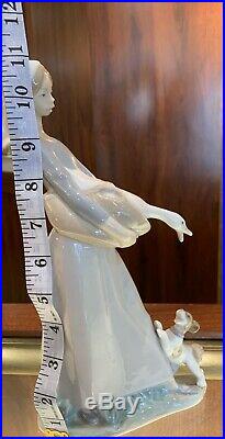 Vintage Lladro Figurine Lady Holding Goose With Dog Stamped Perfect Condition