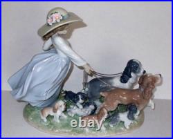 Vintage Lladro Figurine Puppy Parade! #6784 Privilege Series