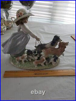 Vintage Lladro Figurine Puppy Parade! #6784 Privilege Series. Neck Repaired