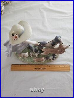 Vintage Lladro Figurine Puppy Parade! #6784 Privilege Series. Neck Repaired