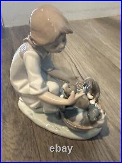 Vintage Lladro, Joy In A Basket 5595 No Box Or COA, Great Pre Owned Condition