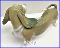 Vintage Lladro Porcelain Dog Figurine Basset Hound 1066