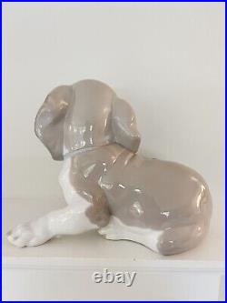 Vintage Lladro Porcelain Figure #1139 Beagle Puppy Dog With Snail On Paw