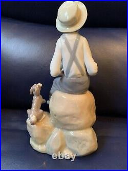 Vintage Lladro Porcelain Figure Sea Fever 5166 Retired Boy Sail Boat Dog with Box